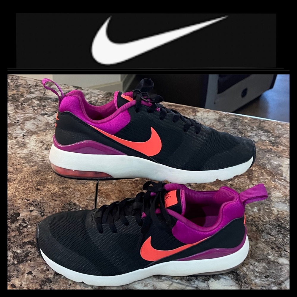 Nike Air Max Siren Women’s Sneakers